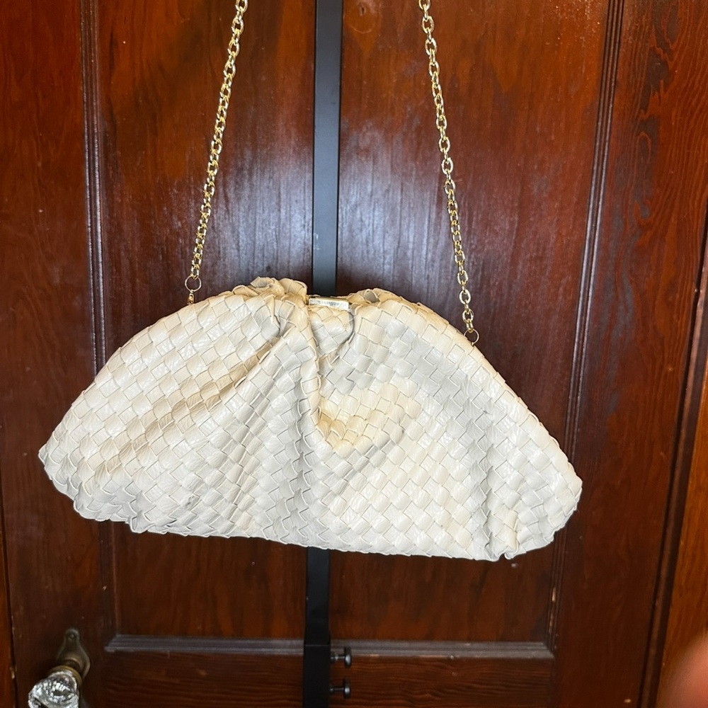 Sondra Roberts Elegant Cream Woven Clutch Bag with chain shoulder strap